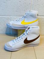 Nike - Sneakers - Maat: Shoes / EU 39, Nieuw