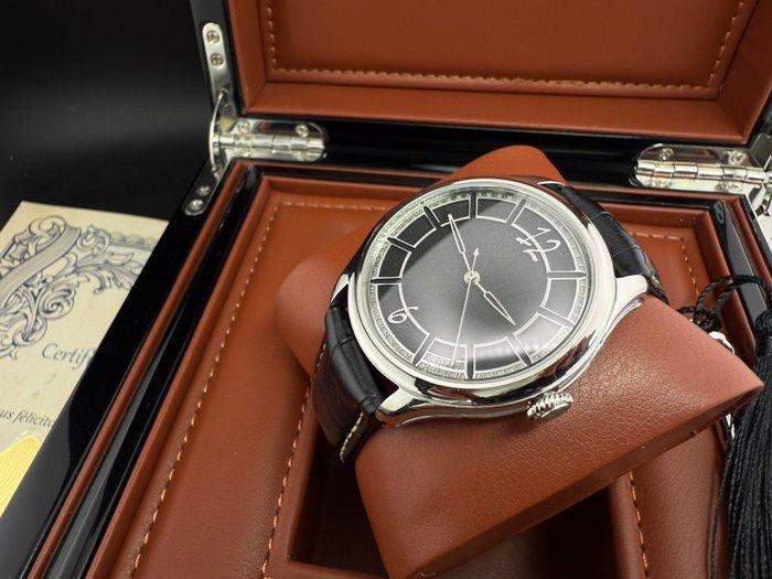 Louis Berset - 70h Swiss Handmade - Celestia - Homme - 2025, Bijoux, Sacs & Beauté, Montres | Hommes
