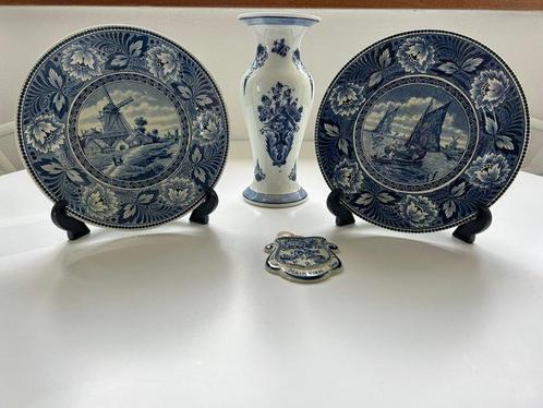 Royal Delft, Maastricht en Zenith - Plat (4) - Faïence -, Antiek en Kunst, Antiek | Glaswerk en Kristal