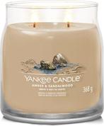 Yankee Candle - Amber &amp; Sandalwood Medium Geurkaars - 50 bra, Huis en Inrichting, Woonaccessoires | Kandelaars en Kaarsen