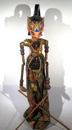 Set van drie Wayang Golek poppen - Indonesië - Eind 20e eeuw