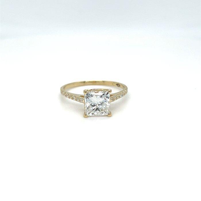 Ring - 14 karaat Geel goud - 2.17ct. tw. Diamant (Lab-grown), Handtassen en Accessoires, Ringen