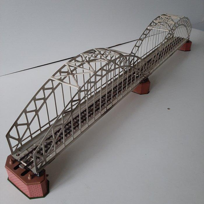 Märklin H0 - 7163/ 7064/ 7066 - Bruggen (8) - Tweedelige, Hobby en Vrije tijd, Modeltreinen | H0