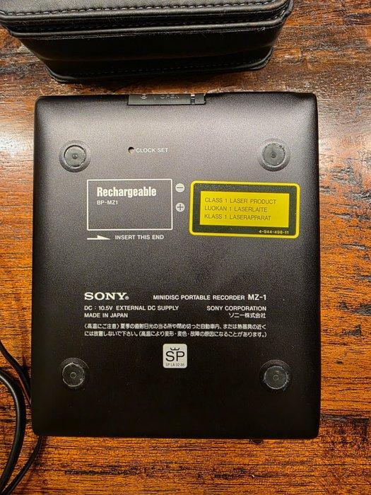 Sony - MZ-1 Minidisc deck, Audio, Tv en Foto, Radio's