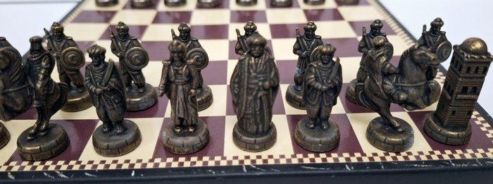Schaakspel - Reconquista Cristianos Y Musulmanes - Metaal, Antiquités & Art, Curiosités & Brocante