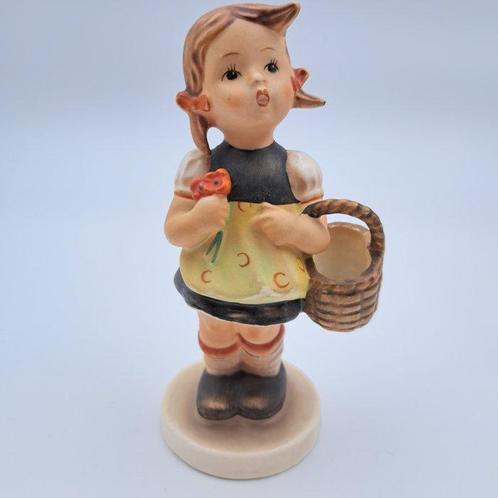 Hummel - Figurine - Sister TMK-4 - Céramique, Antiek en Kunst, Curiosa en Brocante