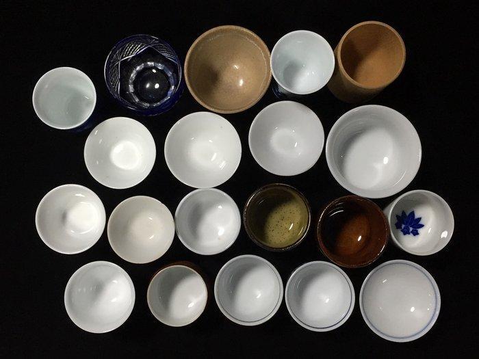 Japanese - Beeld, Set of 20 / Signed / Japanese Vintage Sake, Antiek en Kunst, Antiek | Speelgoed