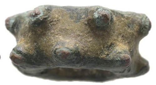 . Celta - Zeldzame oude proto-munt in brons type KNOBBED, Antiek en Kunst, Antiek | Overige Antiek