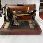Singer (1899) Naaimachine - Hout