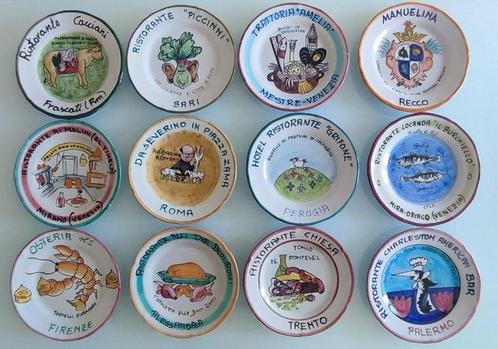 Ceramica Solimene Vietri - Plat (12) - Céramique -, Antiek en Kunst, Antiek | Meubels | Tafels