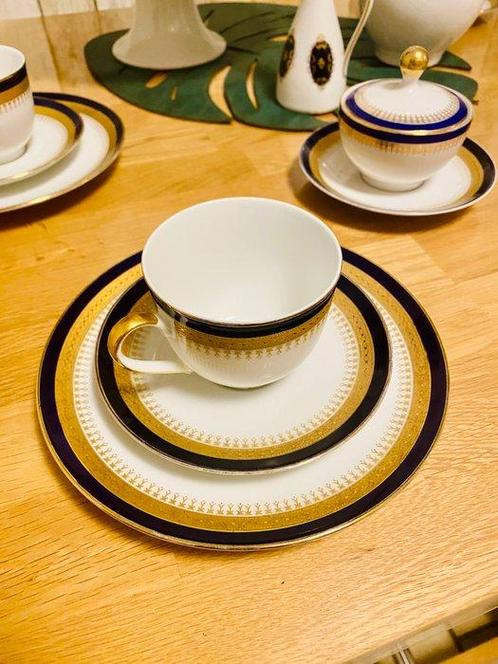 Hutschenreuther - Carolus Magnus - Service à café pour 4, Antiek en Kunst, Antiek | Meubels | Tafels