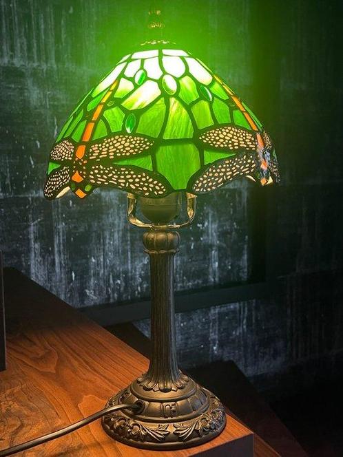Style Tiffany - Tafellamp - in de geest van Art Nouveau, Antiek en Kunst, Curiosa en Brocante