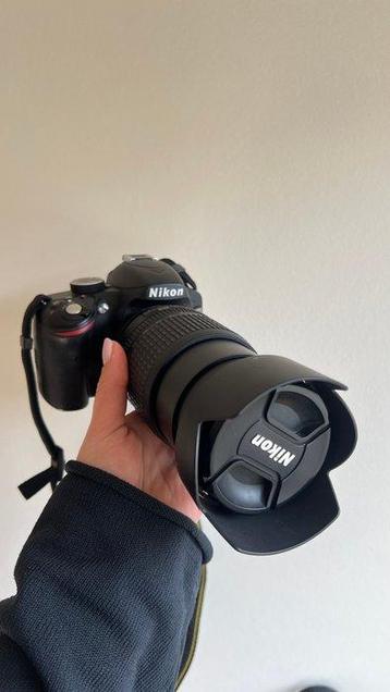 Nikon D3200 + AF-S 18-105mm Digitale camera beschikbaar voor biedingen