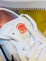 Nike - Veterschoenen - Maat: EU 40, Nieuw