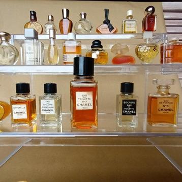 Bouteille de parfum (32) - Petites bouteilles de miniatures