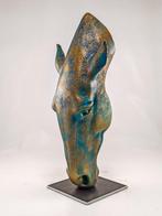 Salvatore Alibrio - Drinking horse - bronze effect