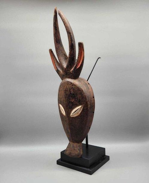 Masker - kwale - DR Congo (Zonder Minimumprijs), Antiek en Kunst, Kunst | Niet-Westerse kunst