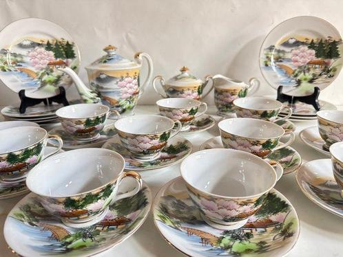 HAYASI - Service à petit déjeuner (32) - Hayasi - Plaqué or,, Antiek en Kunst, Antiek | Meubels | Tafels