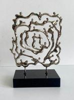Beeldje - Aluminium, Marmer