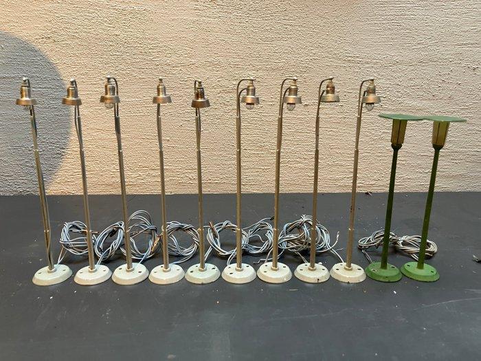 Märklin H0 - 7048 7047 - Éclairage pour trains miniatures, Hobby & Loisirs créatifs, Trains miniatures | HO