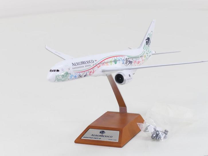 Schaal 1:200 Inflight 200 - VL2019001 Aeromexico Boeing 7..., Hobby en Vrije tijd, Modelbouw | Vliegtuigen en Helikopters, Zo goed als nieuw