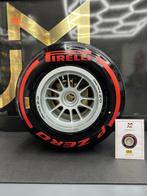 Wiel compleet met band - OZ - Tire complete on wheel, Collections, Marques automobiles, Motos & Formules 1