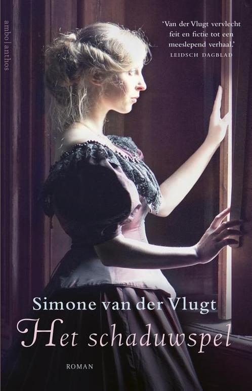 Het schaduwspel 9789026348198 Simone van der Vlugt, Boeken, Historische romans, Gelezen, Verzenden
