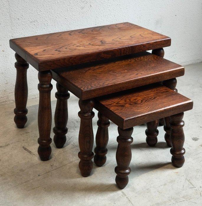 Set bijzettafels - Eik - Mimiset bolpootjes, Antiek en Kunst, Kunst | Designobjecten