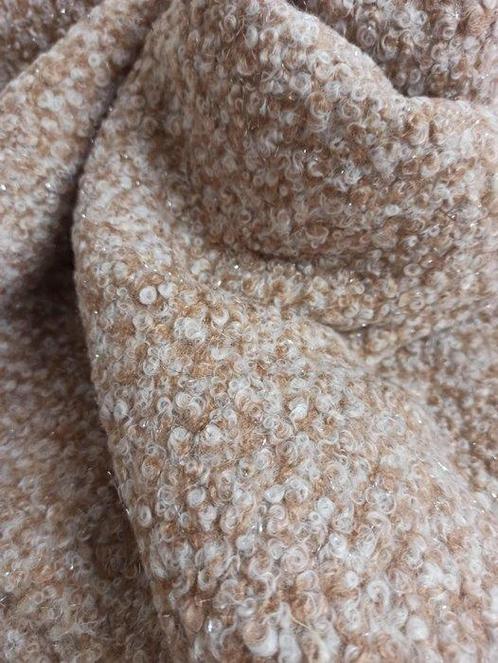 A125 - 600 x 160 cm - Fantastico tessuto Boucle, di, Antiek en Kunst, Antiek | Tapijten, Tafelkleden en Textiel