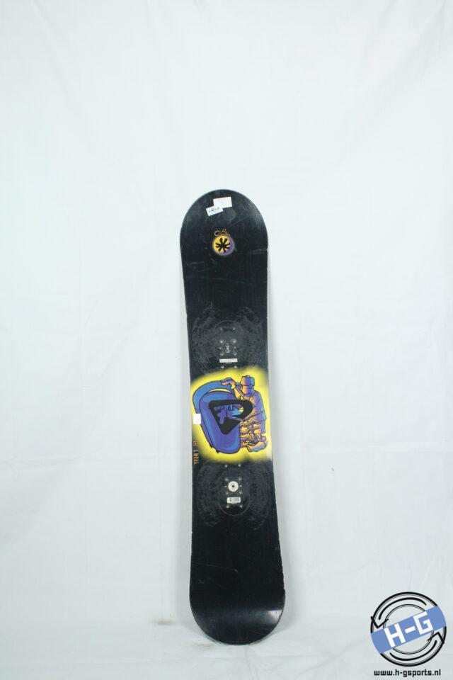 Refurbished - Snowboard - Osin Team Y - 141, Sport en Fitness, Snowboarden, Board, Gebruikt, Ophalen of Verzenden