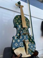 J.Reinhardt - Louis Vuitton Violin - Emerald & Gold, Antiek en Kunst