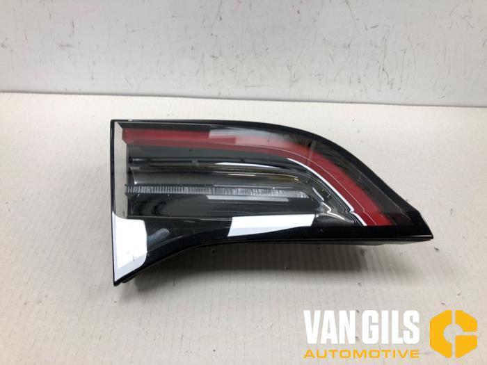 Achterlicht links Tesla Model Y O324575, Auto-onderdelen, Verlichting