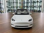 1:18 - Voiture miniature - Tesla Model Y, Nieuw