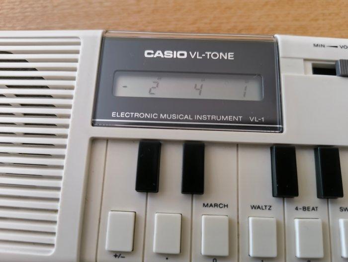 Casio - Sintetizador de culto VL-Tone VL-1 (1979) - -, Muziek en Instrumenten, Blaasinstrumenten | Blokfluiten