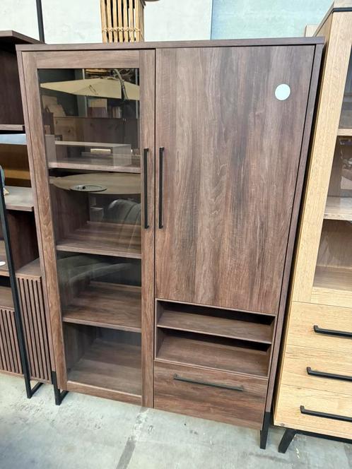 Sparta vitrine, dark almond, Huis en Inrichting, Kasten | Vitrinekasten, Nieuw, Glas, Metaal, Overige materialen
