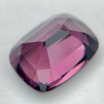 1 pcs Paars, Roze Spinel - 2.49 ct - nternational Colored beschikbaar voor biedingen