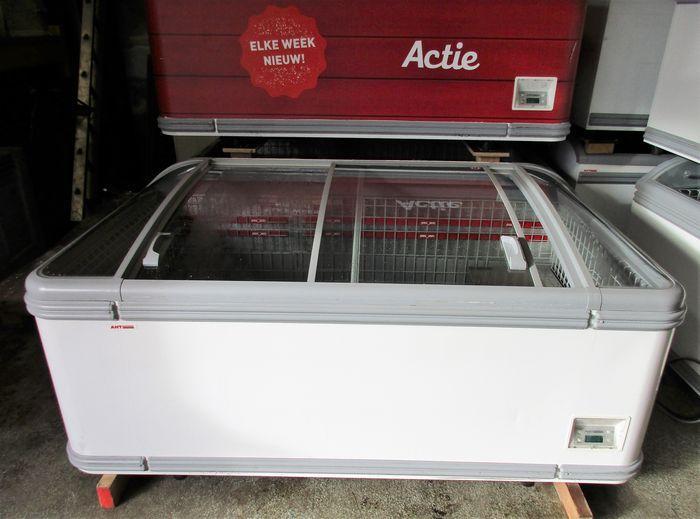 AHT Miami LED Diepvrieskist, Vriezer 185cm, 210cm en 250cm -, Elektronische apparatuur, Vriezers en Diepvrieskisten
