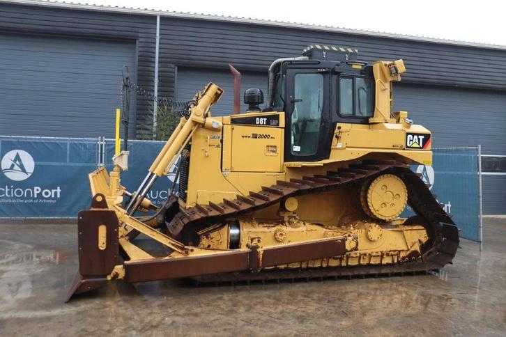 Veiling: Bulldozer Caterpillar D6T LGP Diesel, Articles professionnels, Machines & Construction | Grues & Excavatrices, Enlèvement