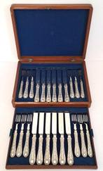 W.W. Harrison & Co - Ménagère pour 12 personnes (24) -