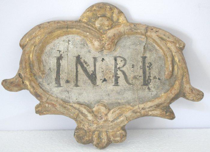 Cartiglio in cartapesta van een kruisbeeld. - Reclamebord -, Antiek en Kunst, Kunst | Niet-Westerse kunst