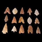 Neolithisch Vuursteen, Steen, Agate Verzameling van 15