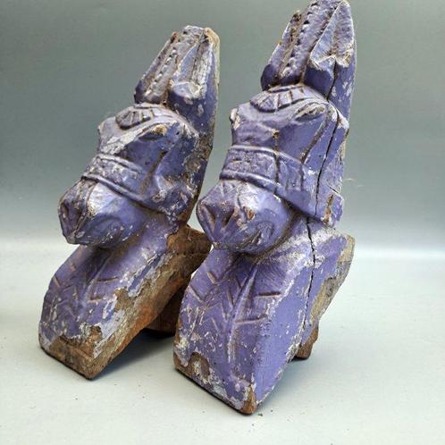 Snijwerk, Paire danciennes tetes de chevaux Marwari - 23 cm, Antiek en Kunst, Kunst | Niet-Westerse kunst