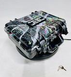 Vanessa Fodera (1981) - NO WAR LUXURY WATCH BOX - ART & TIME, Antiek en Kunst