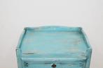 Ladekast - Hout - Italiaanse vintage commode in massief hout, Antiek en Kunst