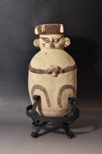 Precolumbiaans - Chancay Aardewerk Antropomorfe urn met, Collections