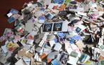 Wereld - Doos vol met 2 Kg ( ± 50.000 st.) postzegels zonder, Gestempeld
