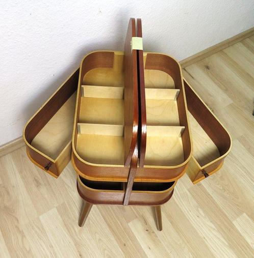 Naaidoos - Hout - Teakhouten tafel uit de jaren 50, Antiek en Kunst, Kunst | Designobjecten