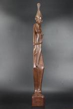 Sculptuur 65 cm Balinese dame - Gesigneerd R.T. Rodja -