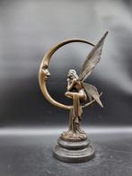 Beeld, Large Bronze Fairy on The Moon - 40 cm - Brons,, Antiek en Kunst