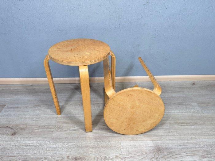 IKEA - Tabouret - Bois - Deux tabourets, 2000, Antiek en Kunst, Antiek | Meubels | Stoelen en Sofa's